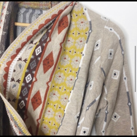 Boho Aztec southwest sweater. - Picture 3 of 5